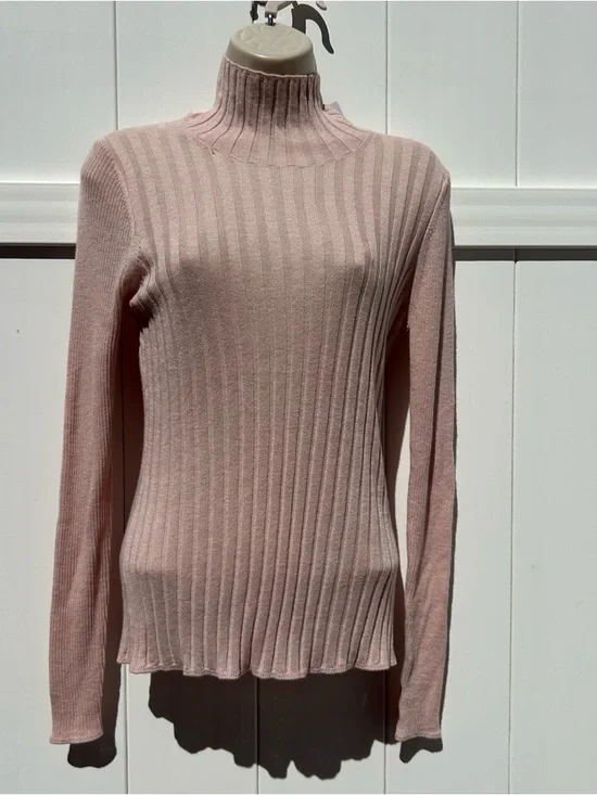 White House Black Market Lightweight Ribbed Cashmere Blend Rose Mockneck MED NWT - Picture 2 of 12